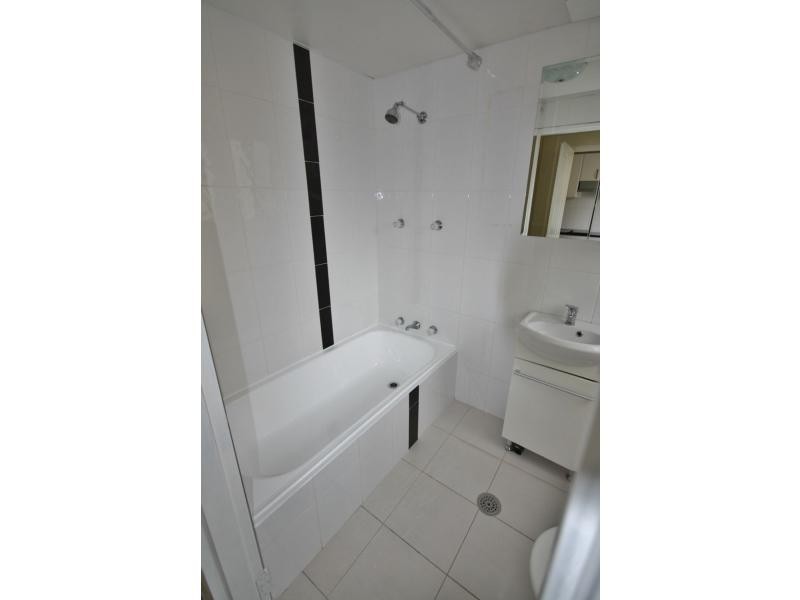 Crestwood NSW 2620