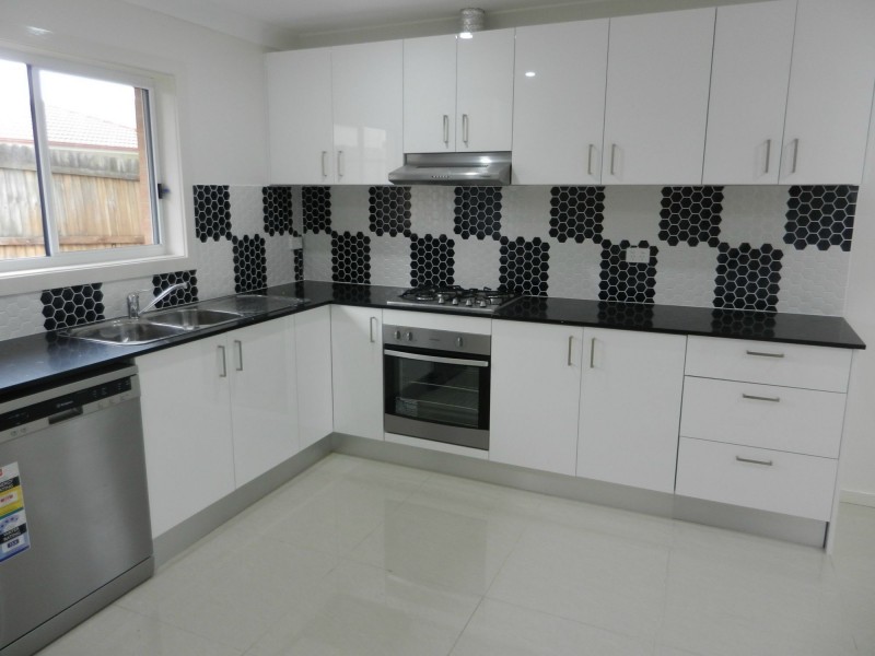 8A Kuring-gai Chase Road, Mount Colah NSW 2079