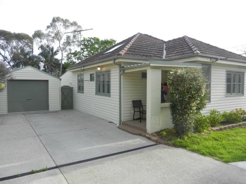 8 Kuringai Chase Road, Mount Colah NSW 2079