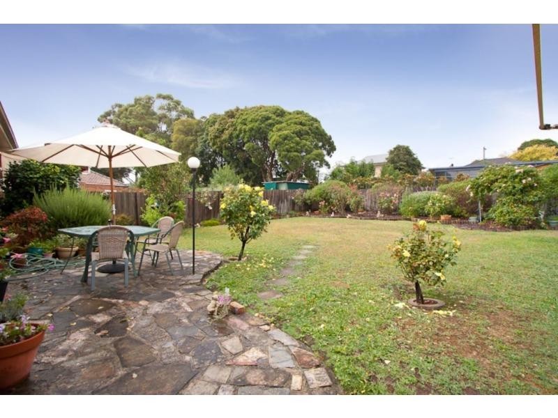 6 Van Dieman Avenue, Nunawading VIC 3131
