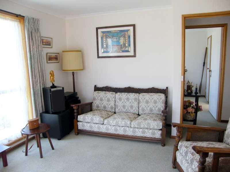 16 Sheerwater Terrace, Paynesville VIC 3880