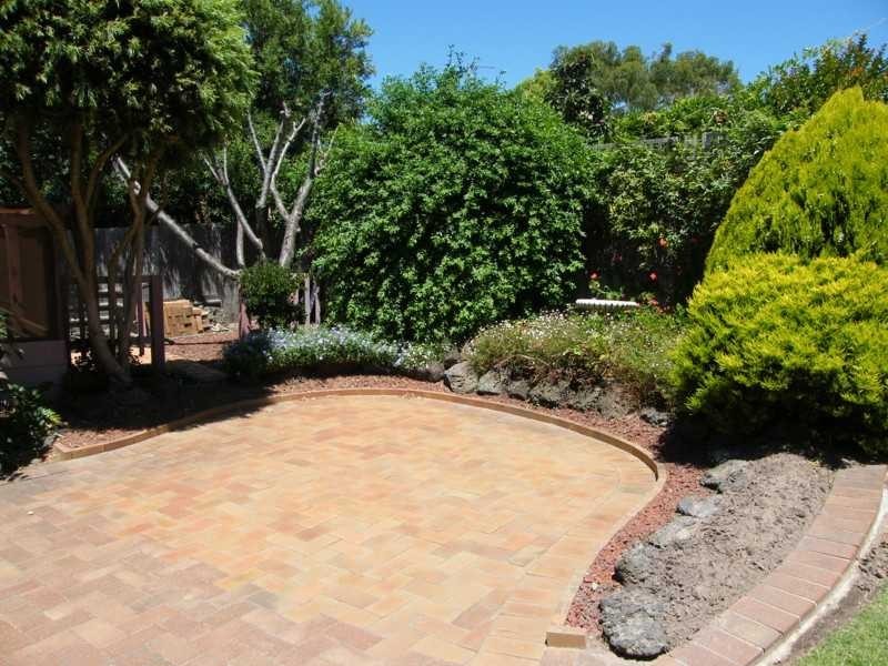 16 Sheerwater Terrace, Paynesville VIC 3880