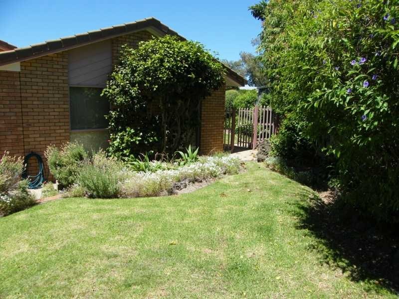 16 Sheerwater Terrace, Paynesville VIC 3880