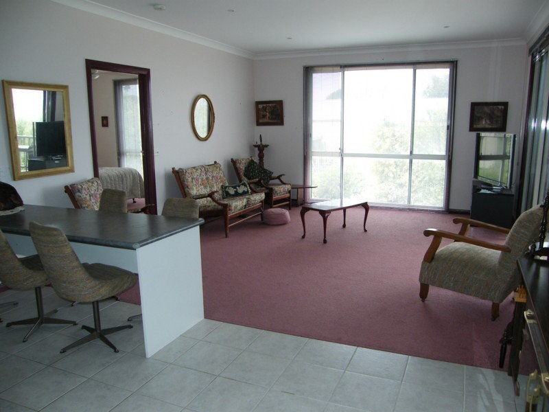 100 Rivermouth Street, Eagle Point VIC 3878