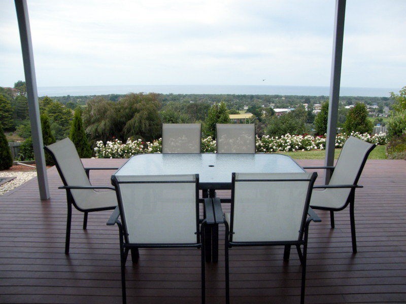 53 Sea Lakes Close, Lakes Entrance VIC 3909