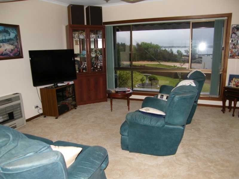 39 Second Avenue, Raymond Island VIC 3880