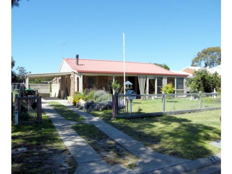 24 Currawong Close, Raymond Island VIC 3880