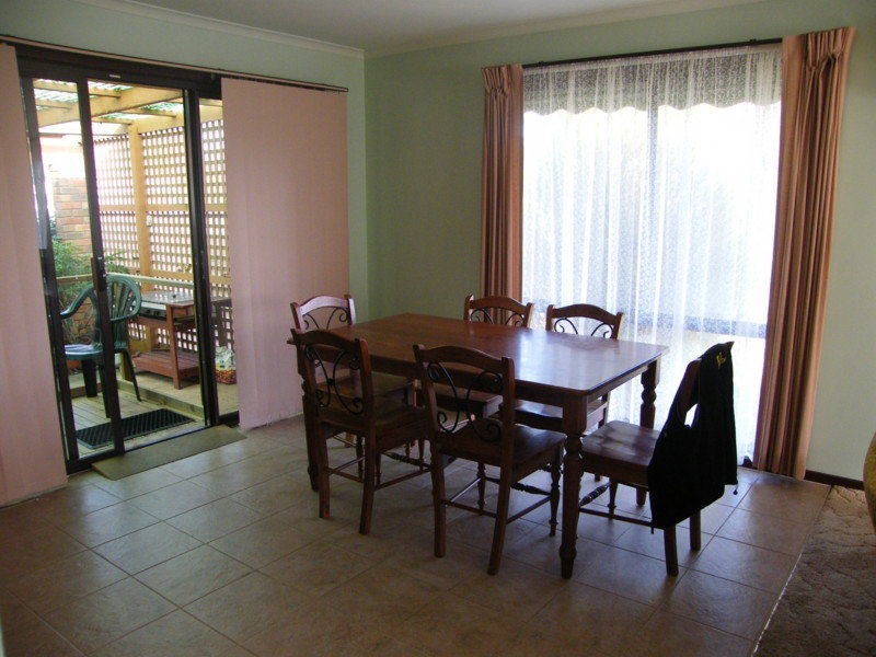 4 Waratah Avenue, Paynesville VIC 3880