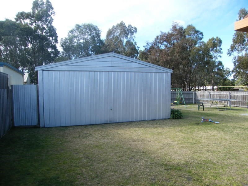 4 Waratah Avenue, Paynesville VIC 3880