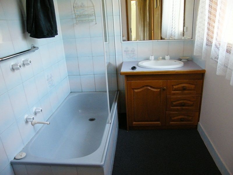 56 Main Road, Paynesville VIC 3880