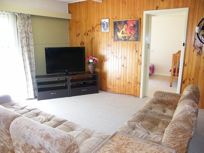 56 Main Road, Paynesville VIC 3880