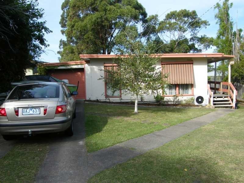 56 Main Road, Paynesville VIC 3880