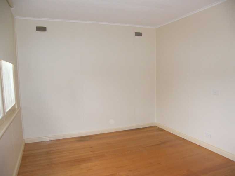 1/24 McMillan Grove, Paynesville VIC 3880