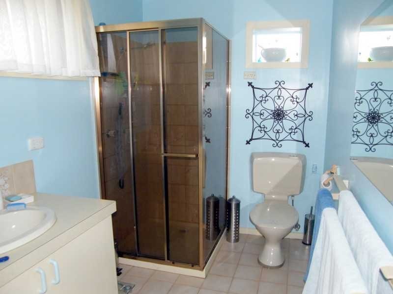 15 Waratah Avenue, Paynesville VIC 3880