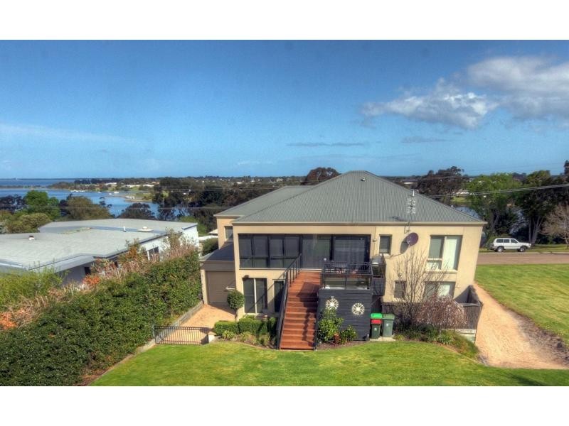 182 Newlands Drive, Paynesville VIC 3880