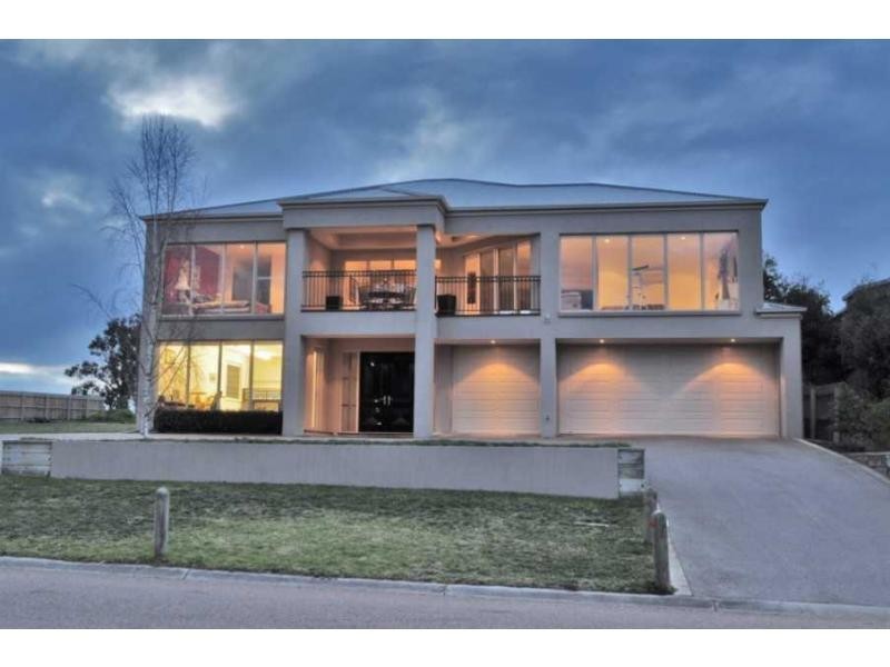 182 Newlands Drive, Paynesville VIC 3880