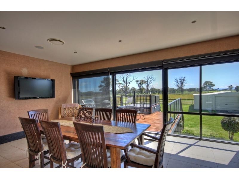 182 Newlands Drive, Paynesville VIC 3880