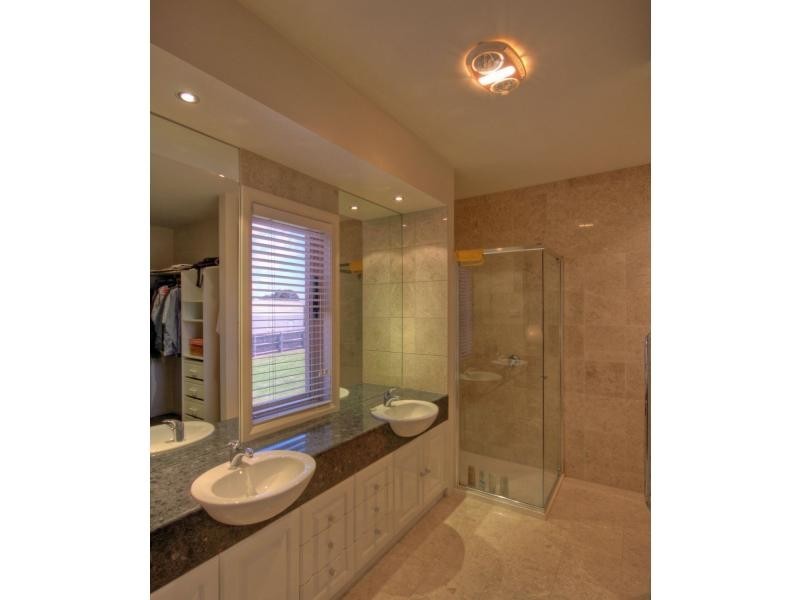 182 Newlands Drive, Paynesville VIC 3880