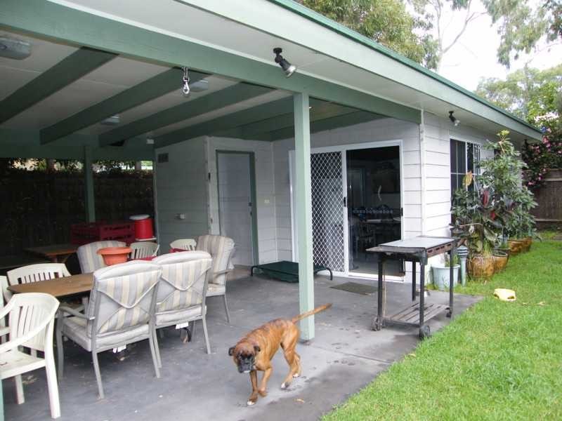 20 Fourth Avenue, Raymond Island VIC 3880