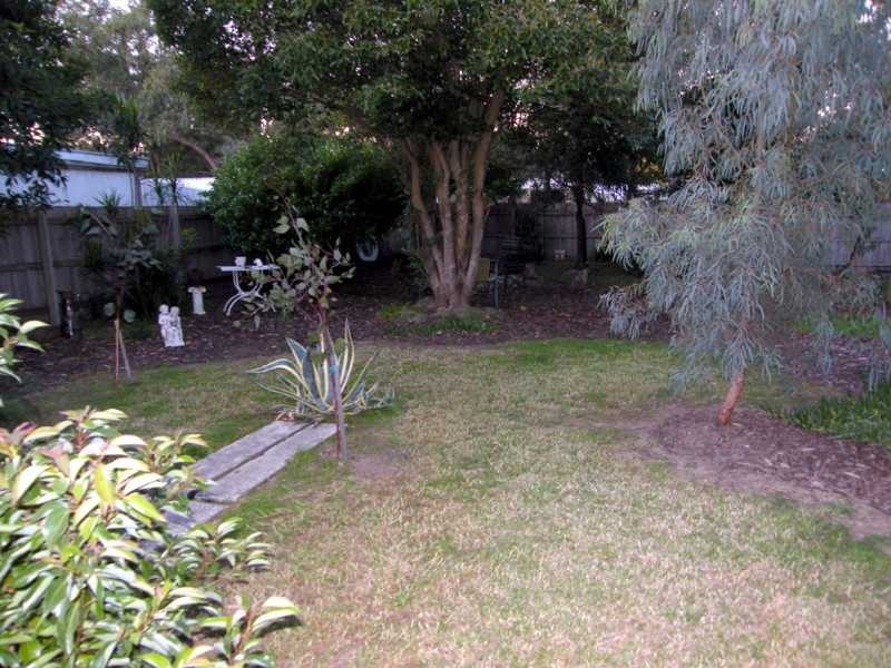 12 Nicholson-Sarsfield Road, Nicholson VIC 3882