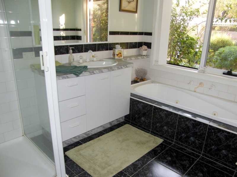 20 Boyd Court, Eagle Point VIC 3878