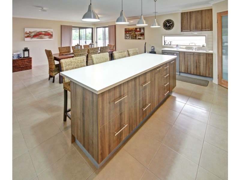 6 Stewart Place, Bairnsdale VIC 3875