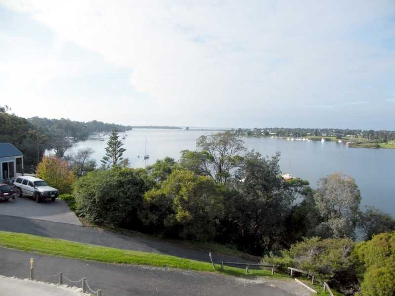 12 Backwater Court, Paynesville VIC 3880
