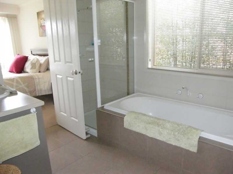 19 The Grange, Paynesville VIC 3880