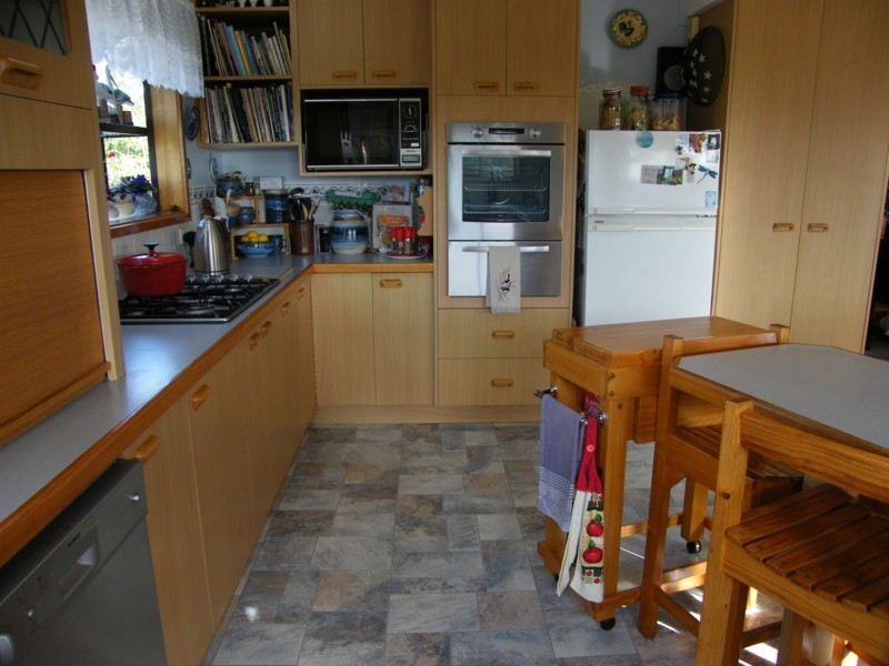 147 Bay Road, Eagle Point VIC 3878