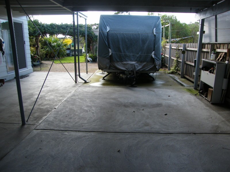 147 Bay Road, Eagle Point VIC 3878