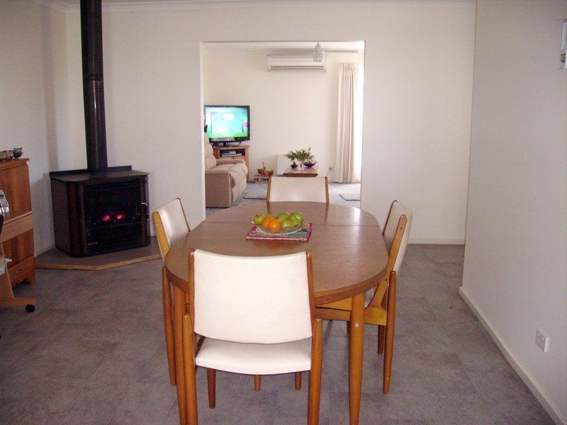15 Kings Road, Paynesville VIC 3880