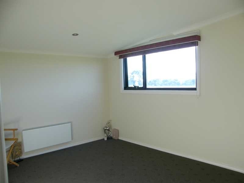 Eagle Point VIC 3878