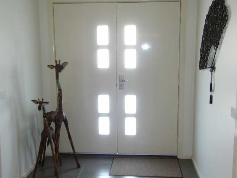 16 Riviera Close, Paynesville VIC 3880