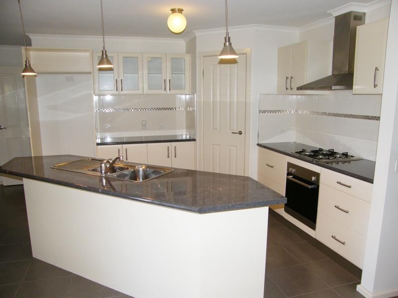 16 Riviera Close, Paynesville VIC 3880