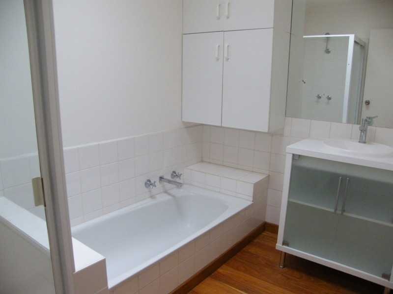 2 The Moorings, Paynesville VIC 3880