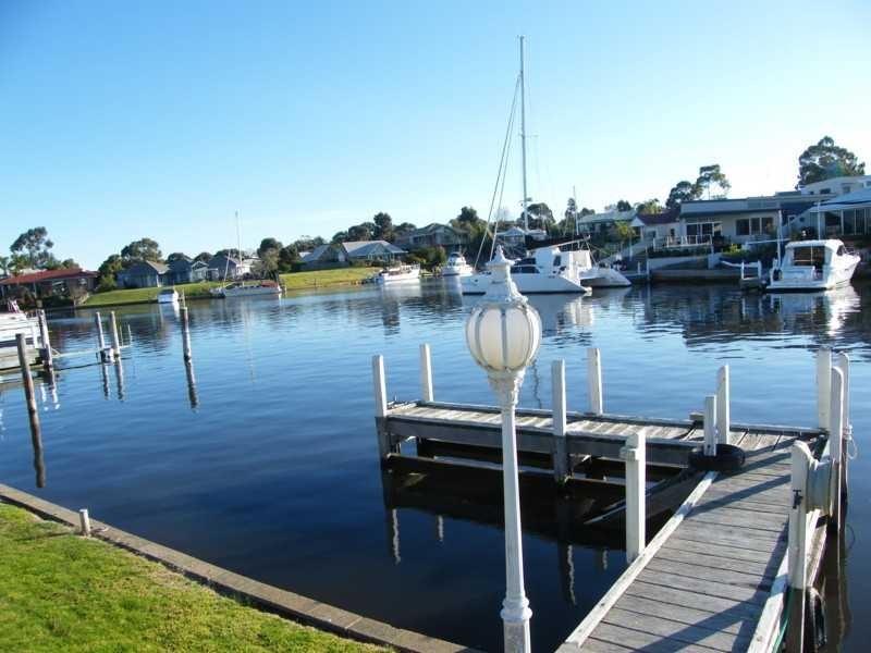 15 Windjammer Court, Paynesville VIC 3880