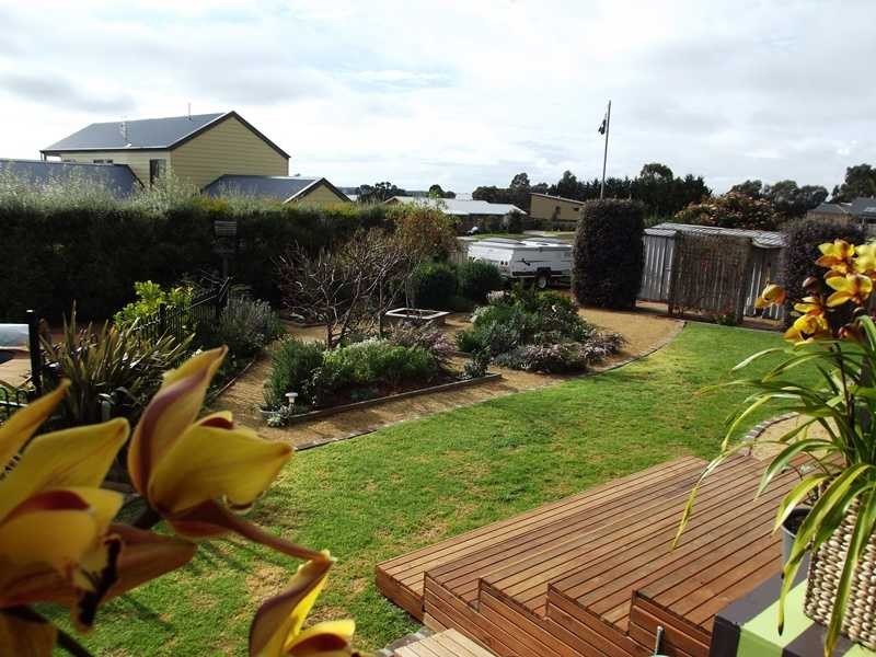 21 Crown Ridge Avenue, Newlands Arm VIC 3875