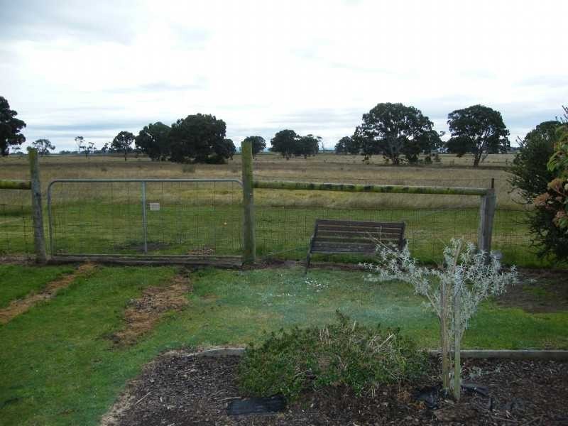 100 Newlands Drive, Paynesville VIC 3880