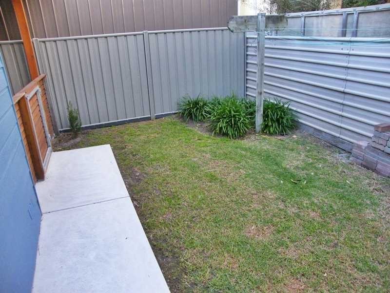 3 Merrangbaur Street, Lakes Entrance VIC 3909