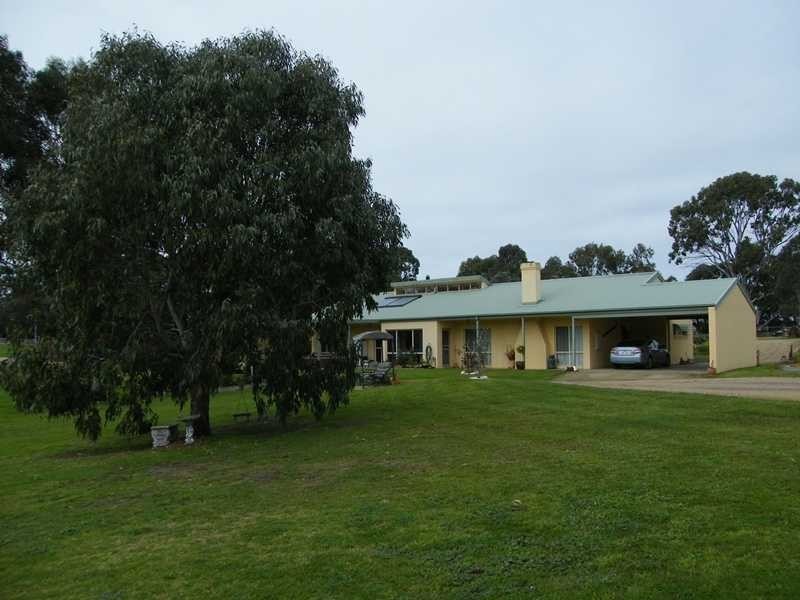 108 Forge Creek Road, Eagle Point VIC 3878