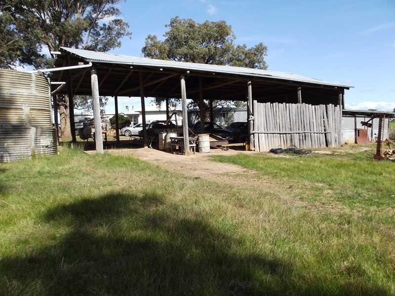 600 Waterholes Road, Clifton Creek VIC 3875
