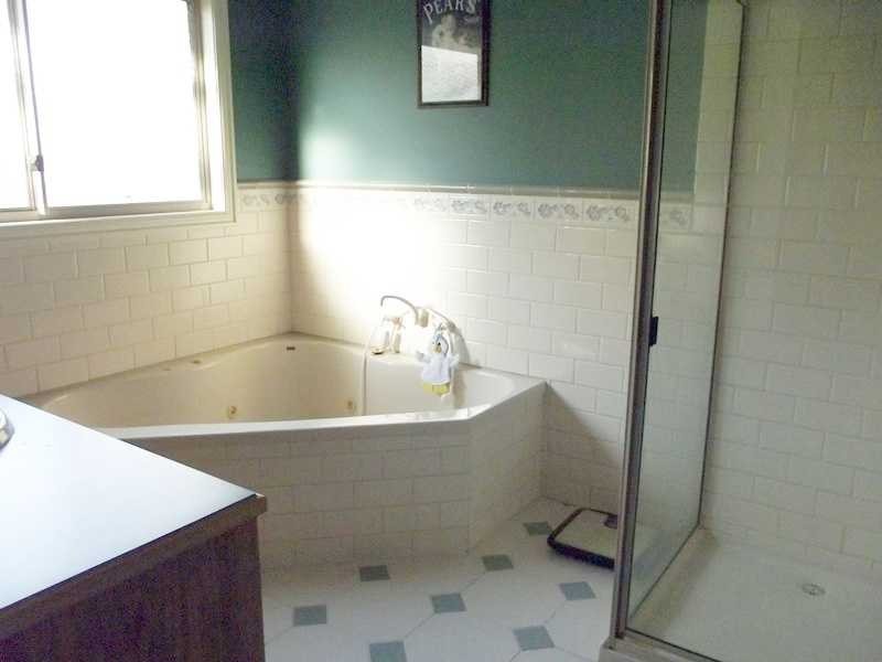 10 Newton Court, Nicholson VIC 3882