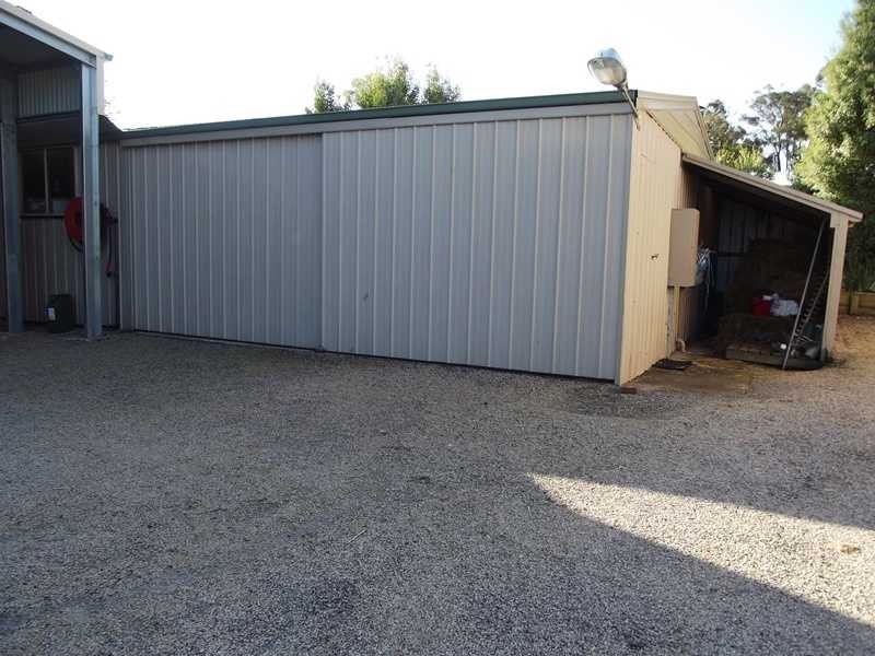 10 Newton Court, Nicholson VIC 3882