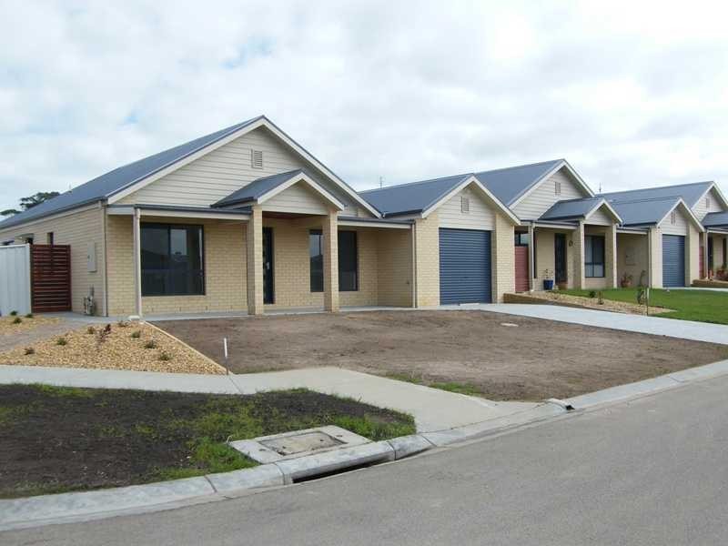 Unit 1/66 Ashley Street, Paynesville VIC 3880