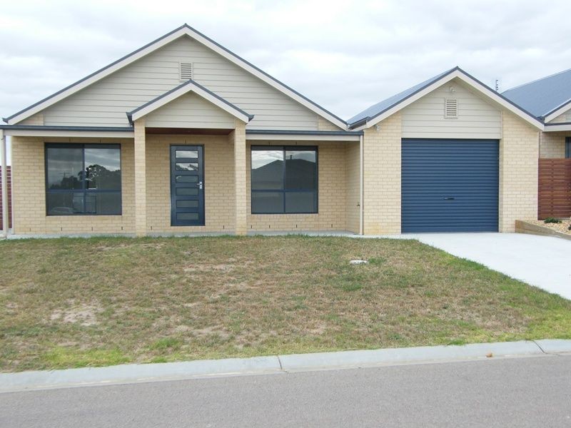 Unit 1/66 Ashley Street, Paynesville VIC 3880