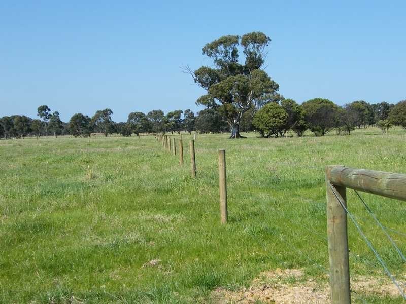 L1-245 Lake Victoria Road, Eagle Point VIC 3878