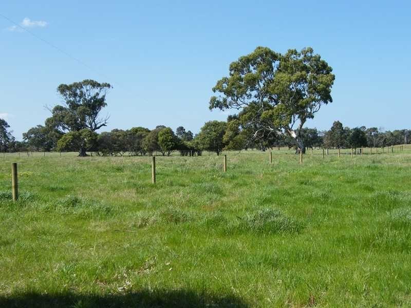 Lot 2-245 Lake Victoria Road, Eagle Point VIC 3878