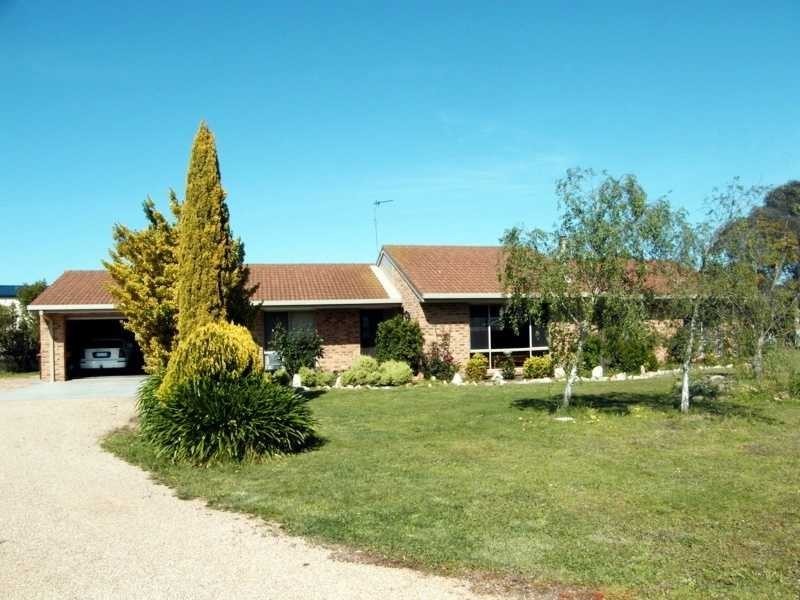 27 Boyd Court, Eagle Point VIC 3878