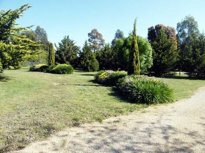 27 Boyd Court, Eagle Point VIC 3878