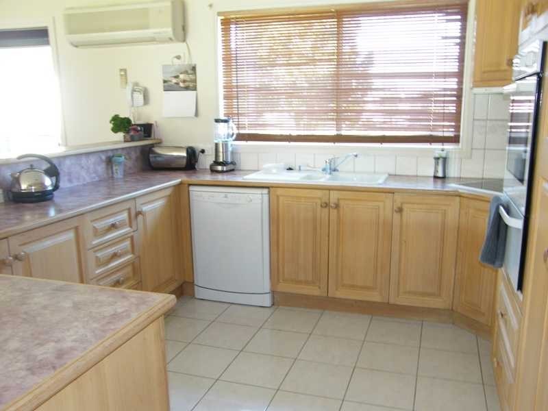 27 Boyd Court, Eagle Point VIC 3878